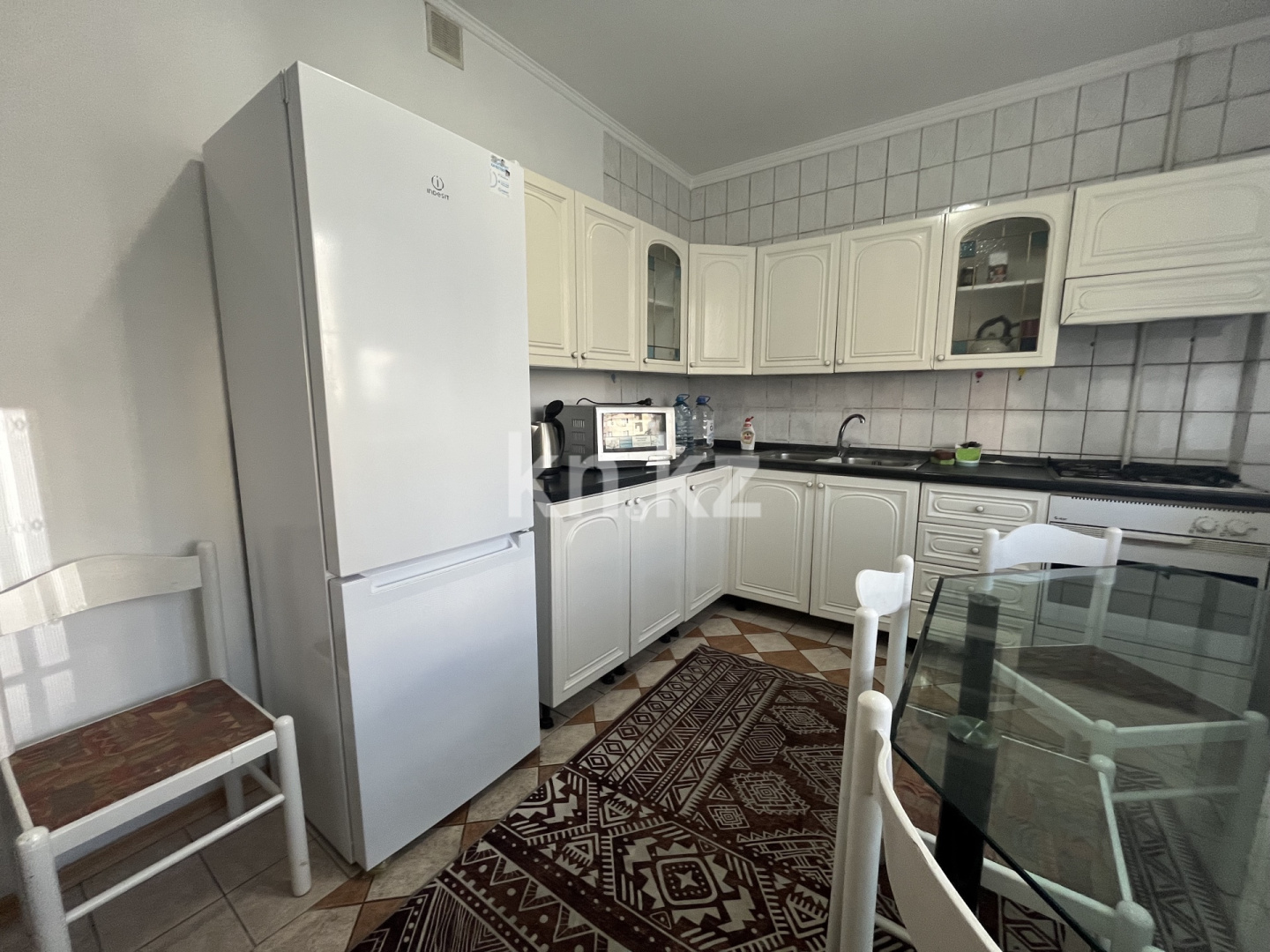 Аренда 2-комнатной квартиры, 56 м² - Аренда квартир помесячно в Алматы - страница 2 фото 1 из 10