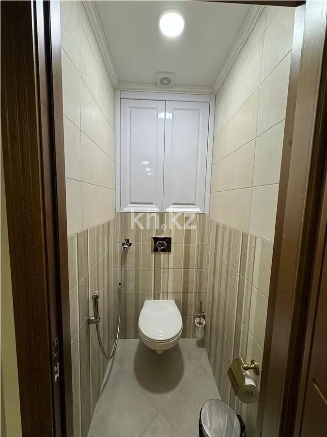 Продажа 4-комнатной квартиры, 81 м², ул. Муканова, дом  18 в Караганде - фото 6