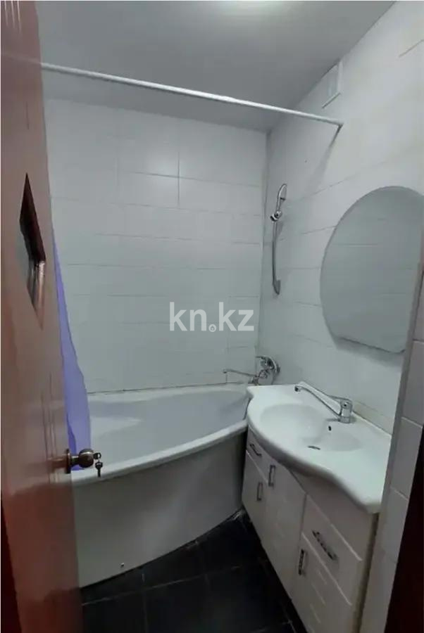 Продажа 2-комнатной квартиры, 51.2 м², ул. Басенова, дом  25 в Алматы - фото 3