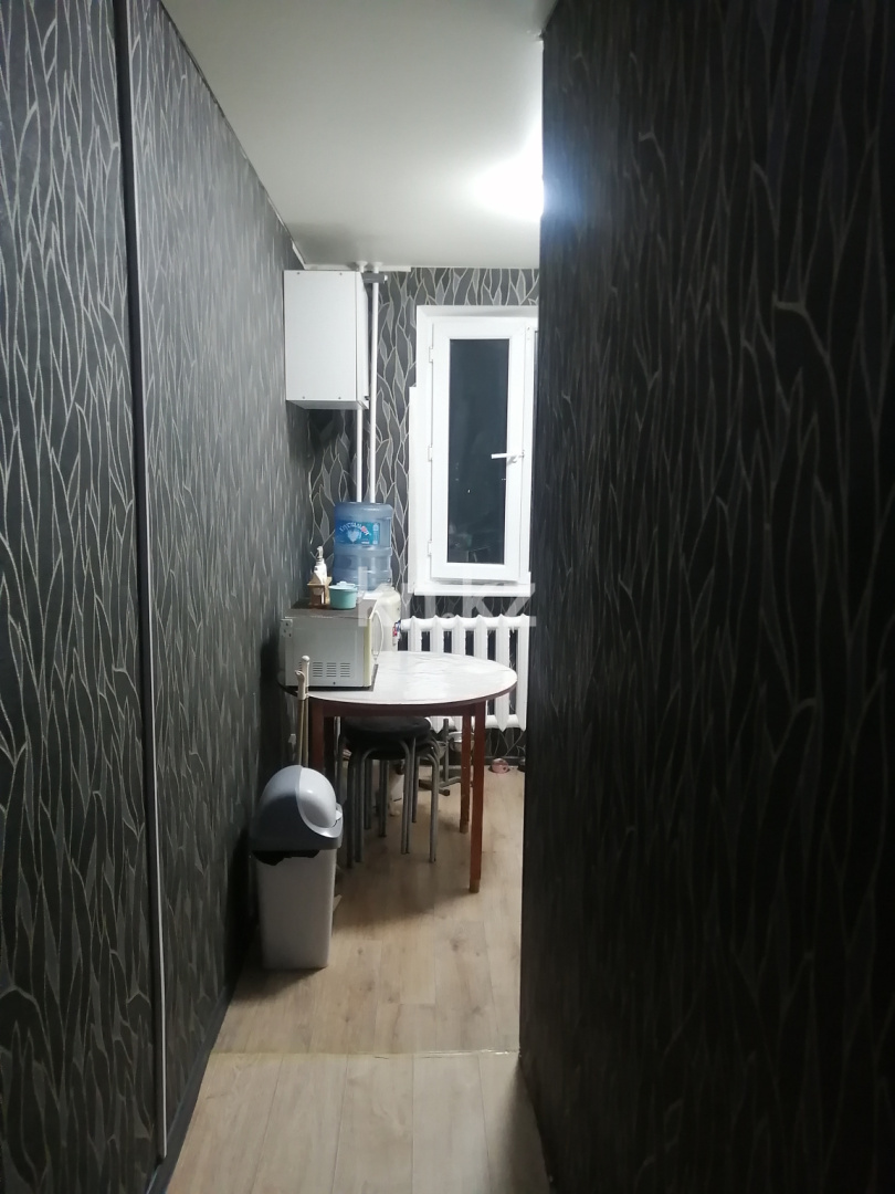 Продажа 1-комнатной квартиры, 32 м², проспект Республики, дом  6 в Караганде - фото 4