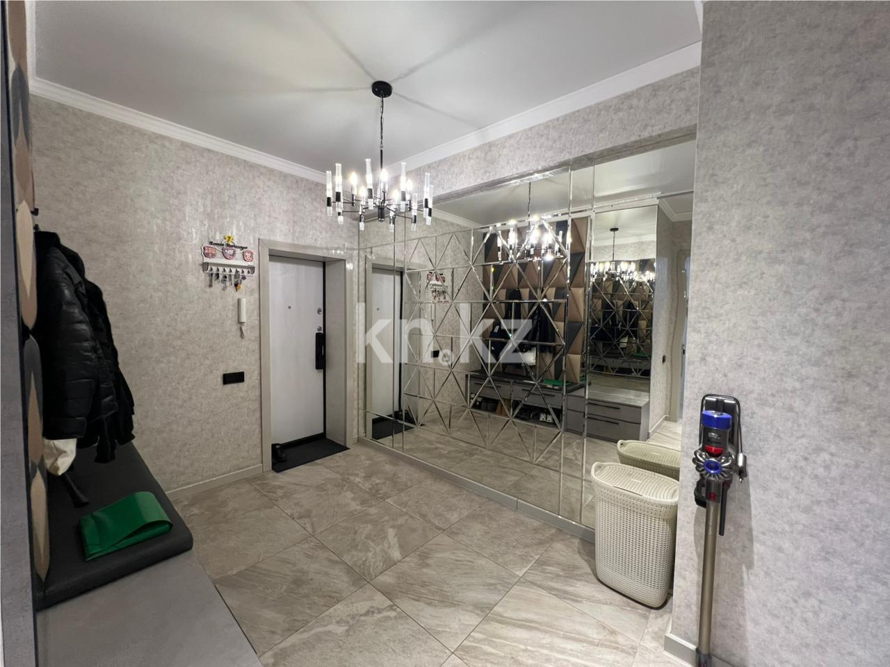 Продажа 3-комнатной квартиры, 131 м² - Продажа квартир в кирпичном доме в Казахстане - страница 5 фото 17 из 22