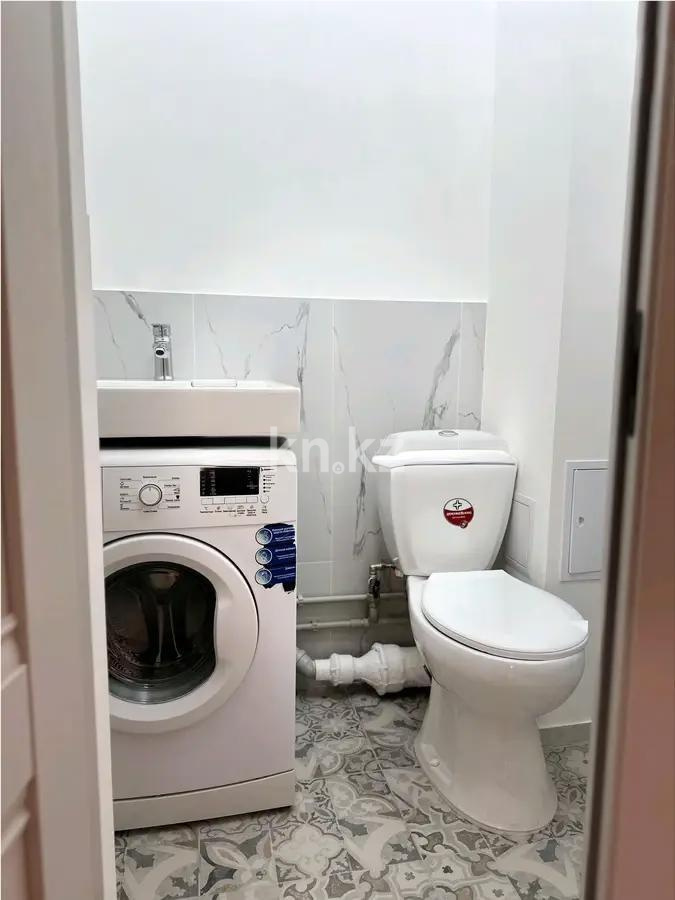 Продажа 2-комнатной квартиры, 45 м², ул. Жарокова, дом  286 в Алматы - фото 5