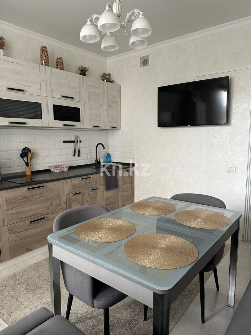 Аренда 1-комнатной квартиры посуточно, 50 м², ул. Баишева, дом  28 - Продажа квартир в Алматы фото 9 из 15