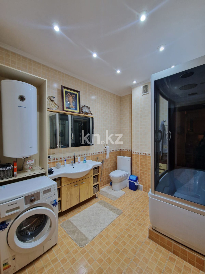 Продажа 2-комнатной квартиры, 80 м², Достык, дом  162 в Алматы - фото 4