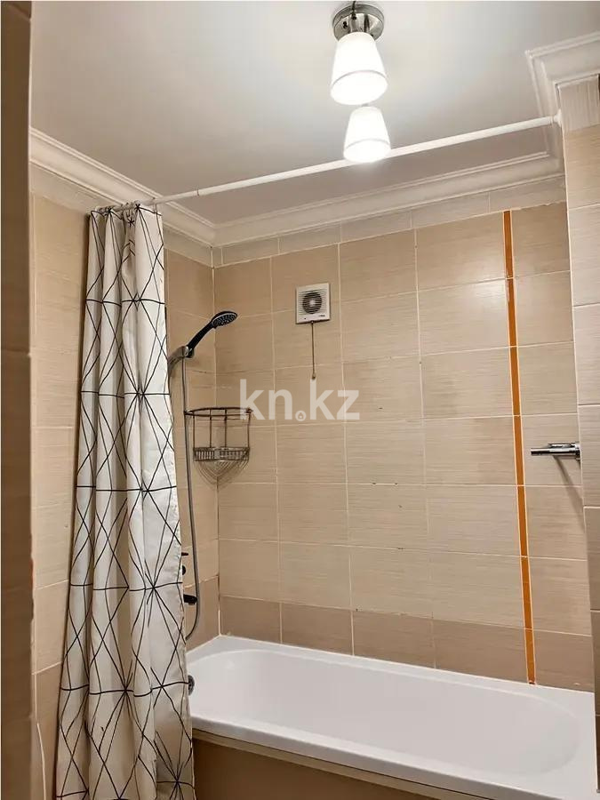 Продажа 3-комнатной квартиры, 62 м², ул. Чокина, дом  116 в Алматы - фото 4