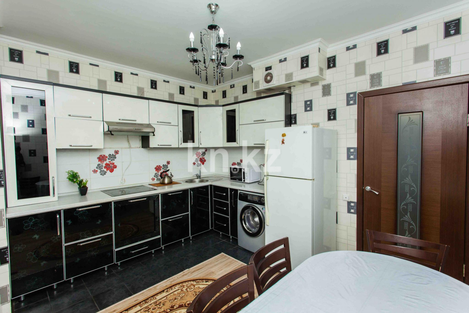 Аренда 2-комнатной квартиры посуточно, 70 м², ул. Сарайшык, дом  5е - ул. Тайбекова - Аренда квартир посуточно в Астане без посредников фото 12 из 16