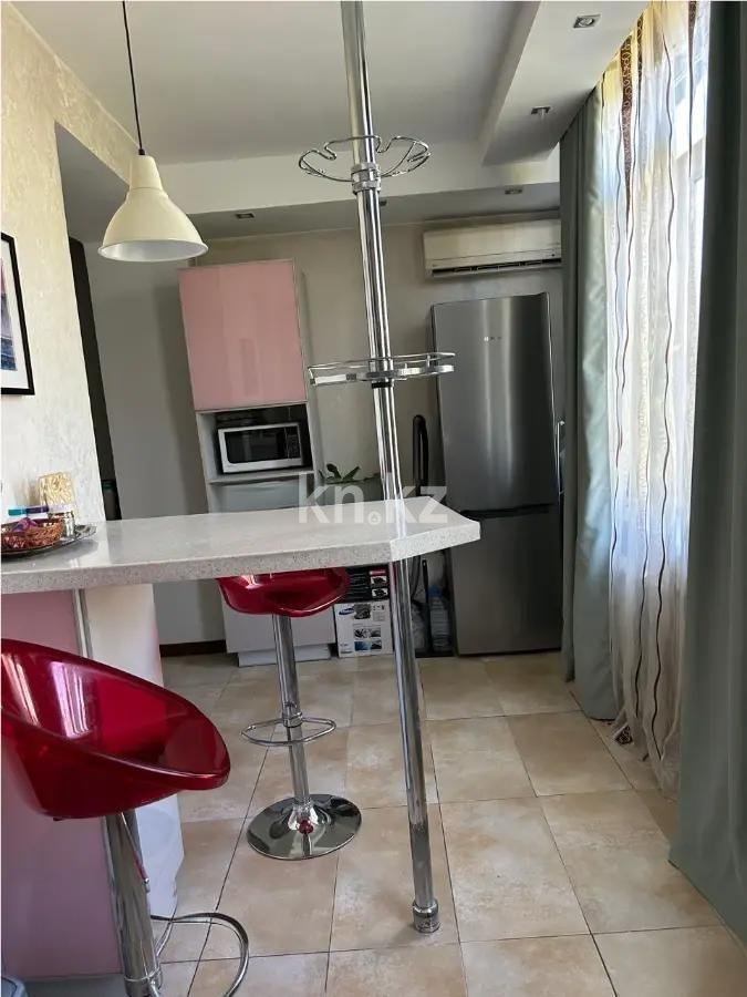 Продажа 2-комнатной квартиры, 58 м², ул. Маркова, дом  49 в Алматы - фото 2