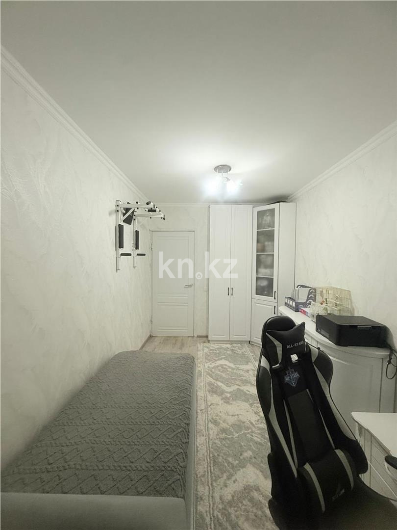 Продажа 4-комнатной квартиры, 76 м², ул. Университетская - Продажа  четырехкомнатных квартир в Караганде фото 8 из 11