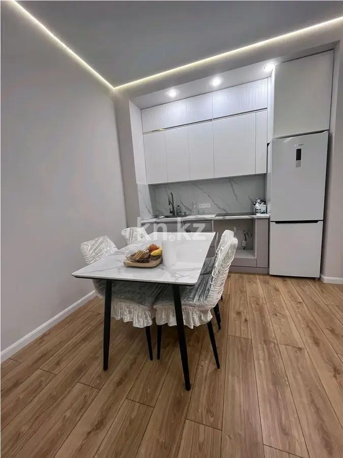 Продажа 2-комнатной квартиры, 47 м², ул. Жандосова, дом  108/1 в Алматы - фото 3