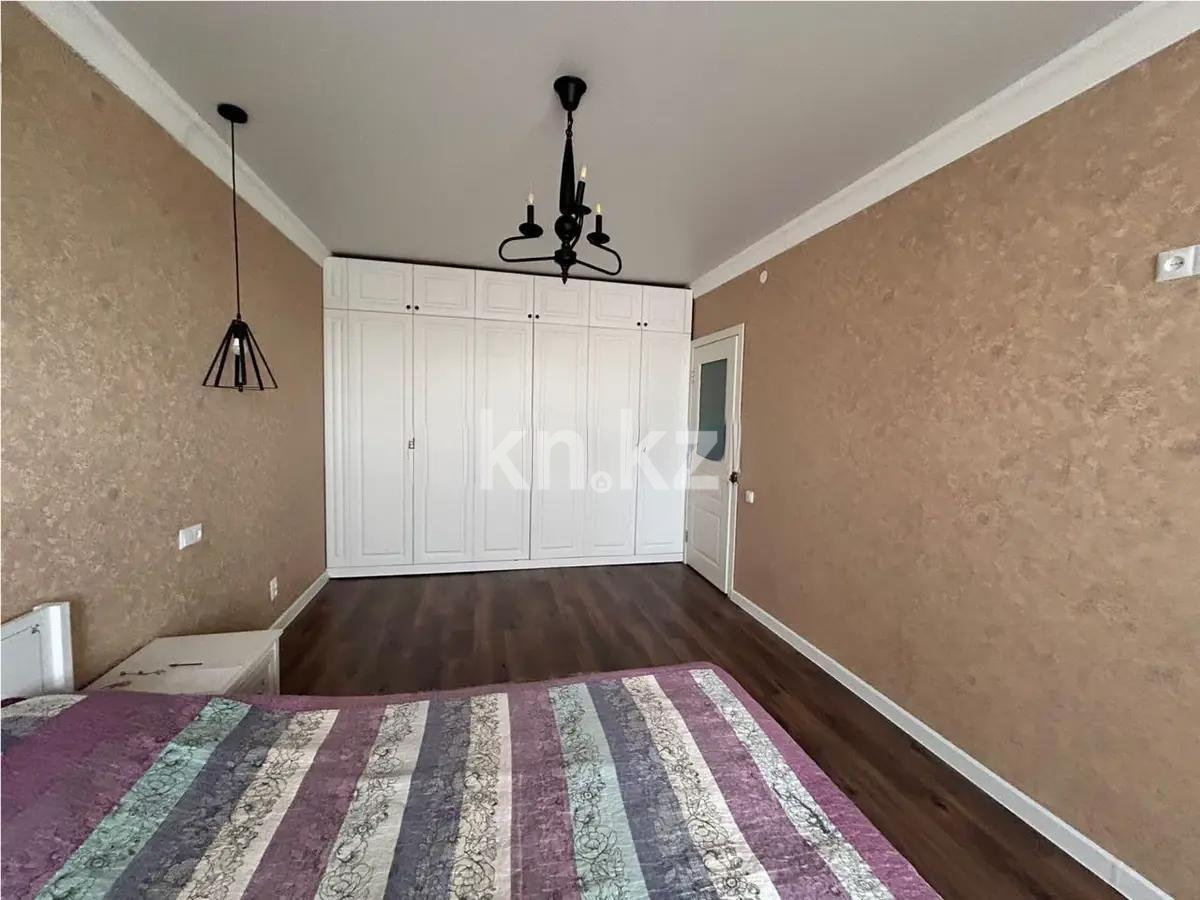 Продажа 2-комнатной квартиры, 64 м², пр. Шахтеров, дом  60 в Караганде - фото 3