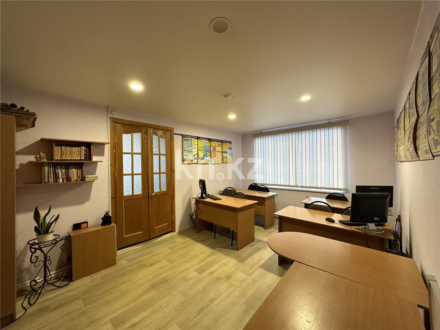 Продажа , 150 м², ул. Блюхера, дом  25 - Продажа офисных и торговых помещений в Темиртау фото 2 из 11