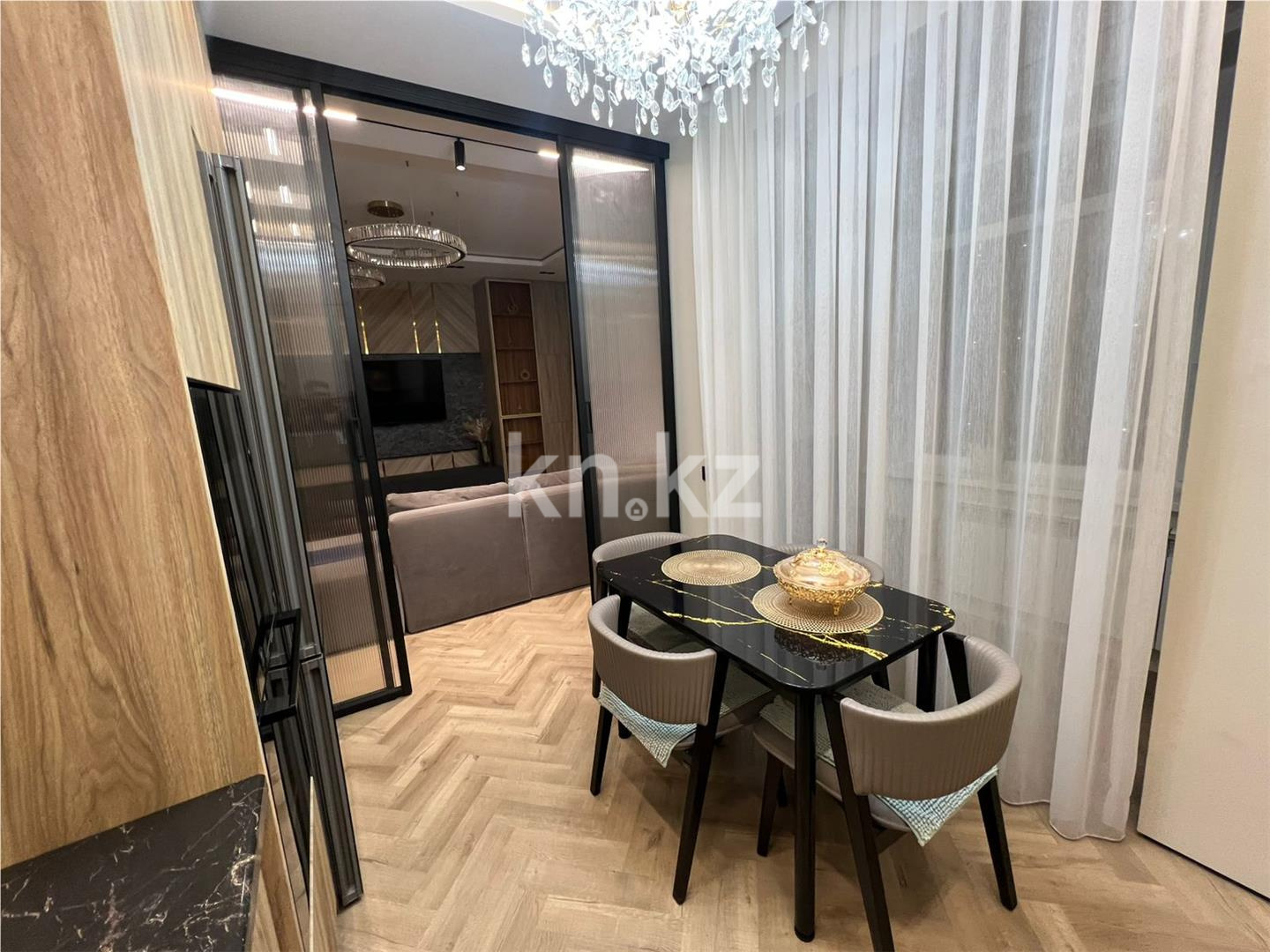 Продажа 3-комнатной квартиры, 78 м², пр. Строителей - Продажа квартир в Караганде фото 2 из 17
