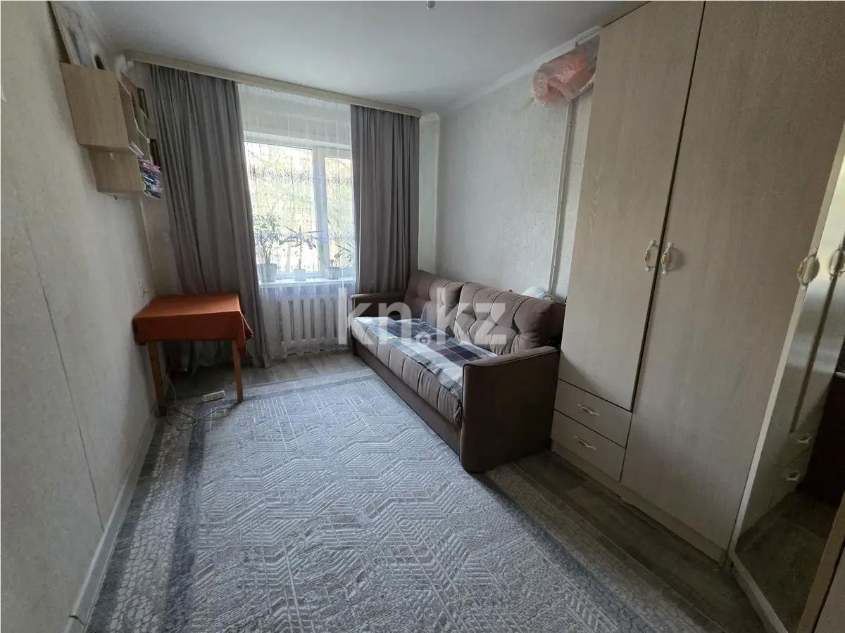 Продажа 4-комнатной квартиры, 78 м², пр. Республики, дом  30/2 - Продажа  четырехкомнатных квартир в Караганде фото 2 из 9