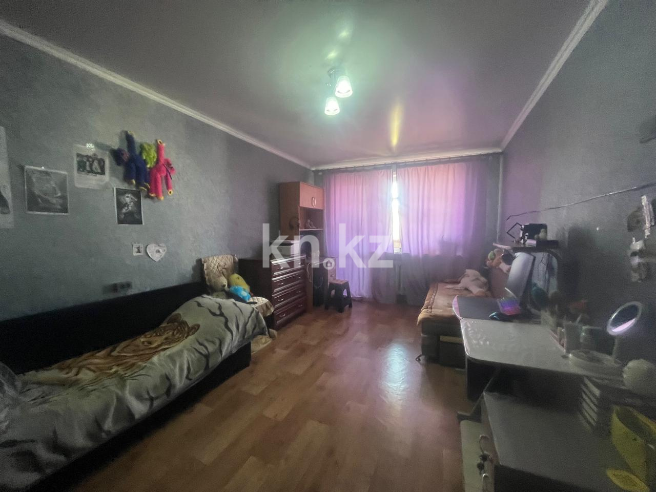 Продажа 3-комнатной квартиры, 63 м², ул. Муканова, дом  6/3 в Караганде - фото 3