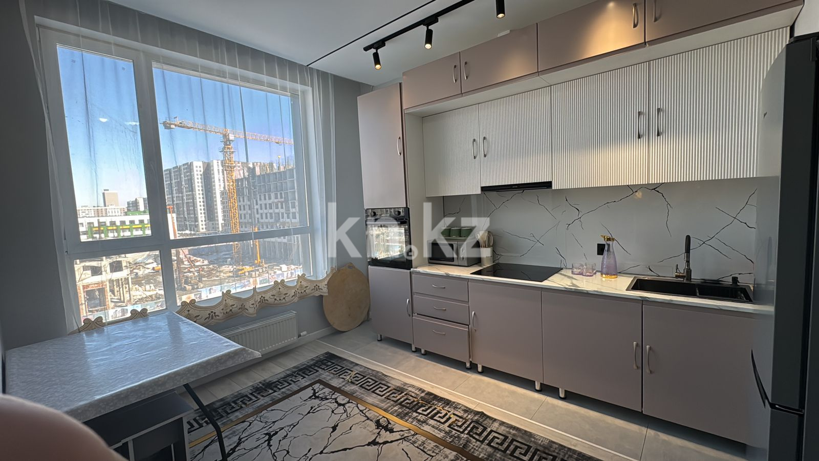 Аренда 3-комнатной квартиры, 85 м² в Астане