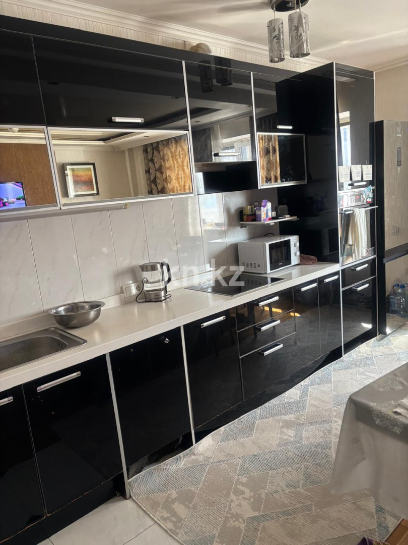 Аренда 3-комнатной квартиры, 97 м² - Аренда трехкомнатных квартир помесячно в Казахстане фото 1 из 11