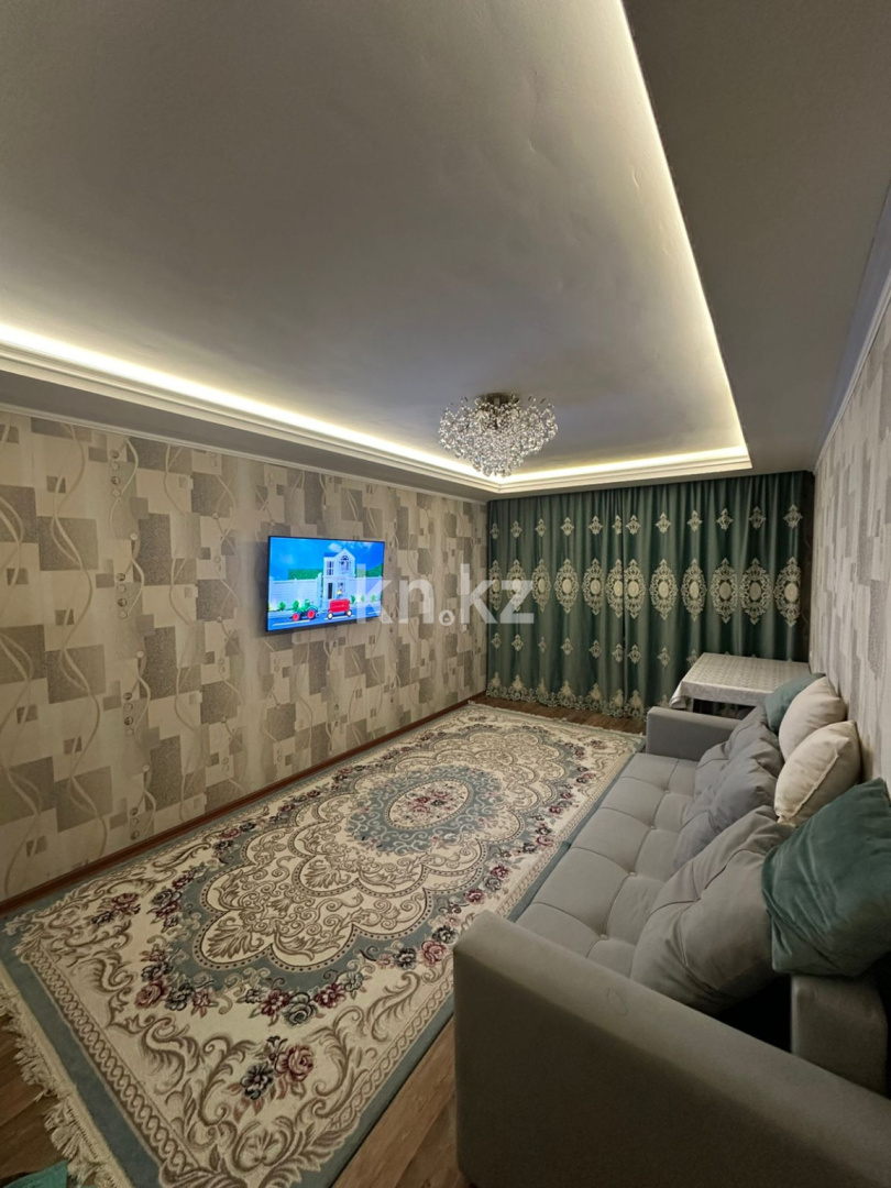 Продажа 3-комнатной квартиры, 62 м², мкр-н 17, дом  57 в Караганде - фото 2