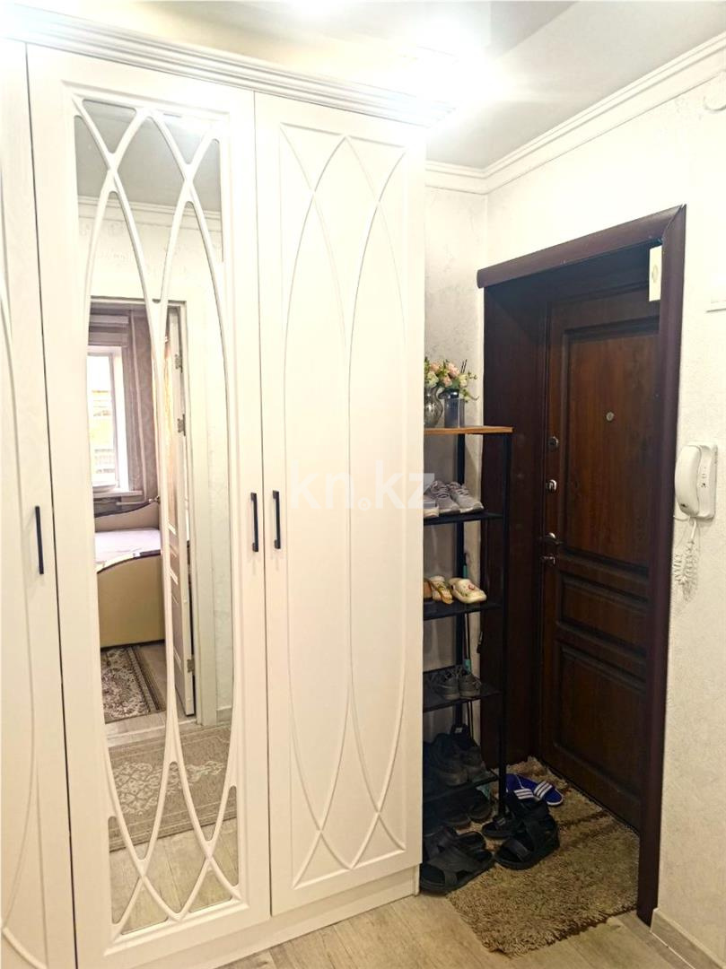 Продажа 4-комнатной квартиры, 62 м², мкр-н 21, дом  23 - Продажа  четырехкомнатных квартир в Караганде фото 10 из 17