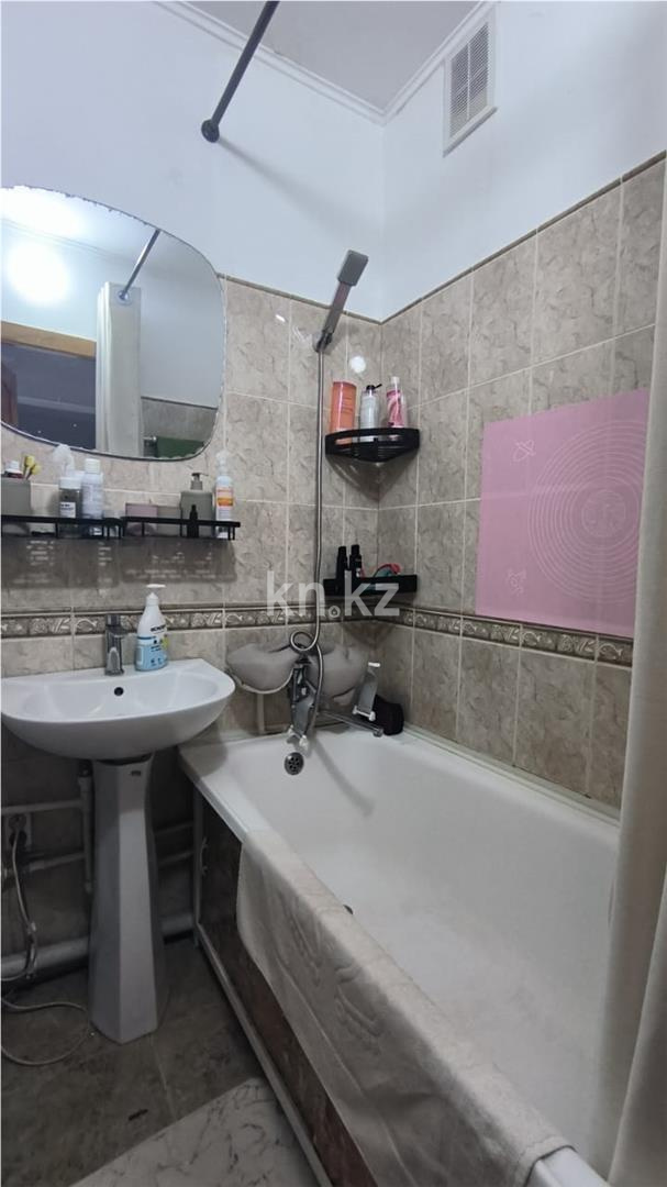 Продажа 2-комнатной квартиры, 51 м², ул. Дюсембекова - Продажа  двухкомнатных квартир в Караганде фото 10 из 17