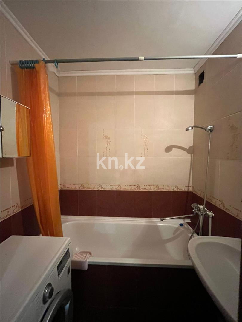 Продажа 3-комнатной квартиры, 65 м² - Продажа  трехкомнатных квартир в Караганде на Юго-Востоке фото 13 из 16