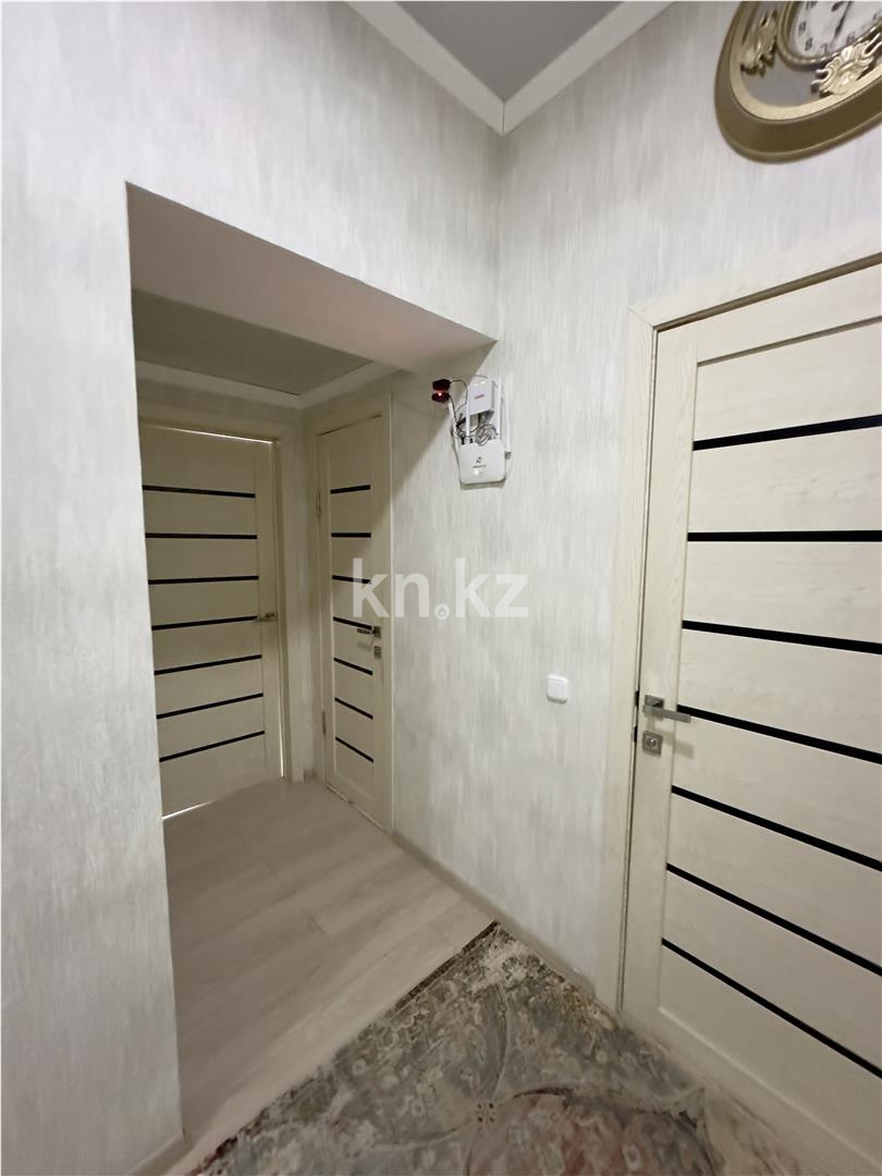 Продажа 3-комнатной квартиры, 85 м², мкр-н Степной-2 - Продажа  трехкомнатных квартир в Караганде фото 15 из 21