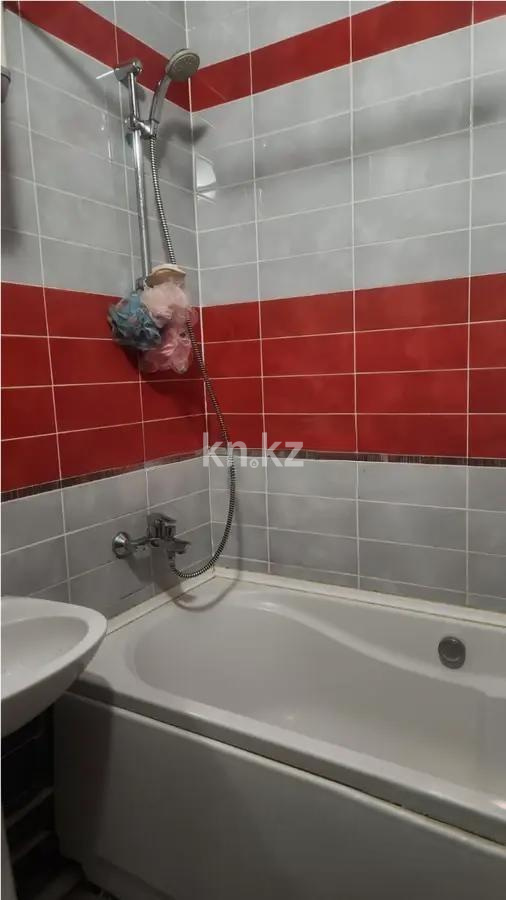 Продажа 3-комнатной квартиры, 72 м², мкр-н Тастак-2, дом  21 в Алматы - фото 6