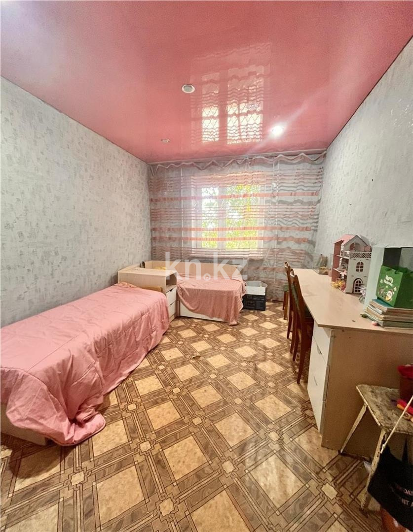 Продажа 3-комнатной квартиры, 69 м² - Продажа квартир в панельном доме в Темиртау - страница 3 фото 3 из 8