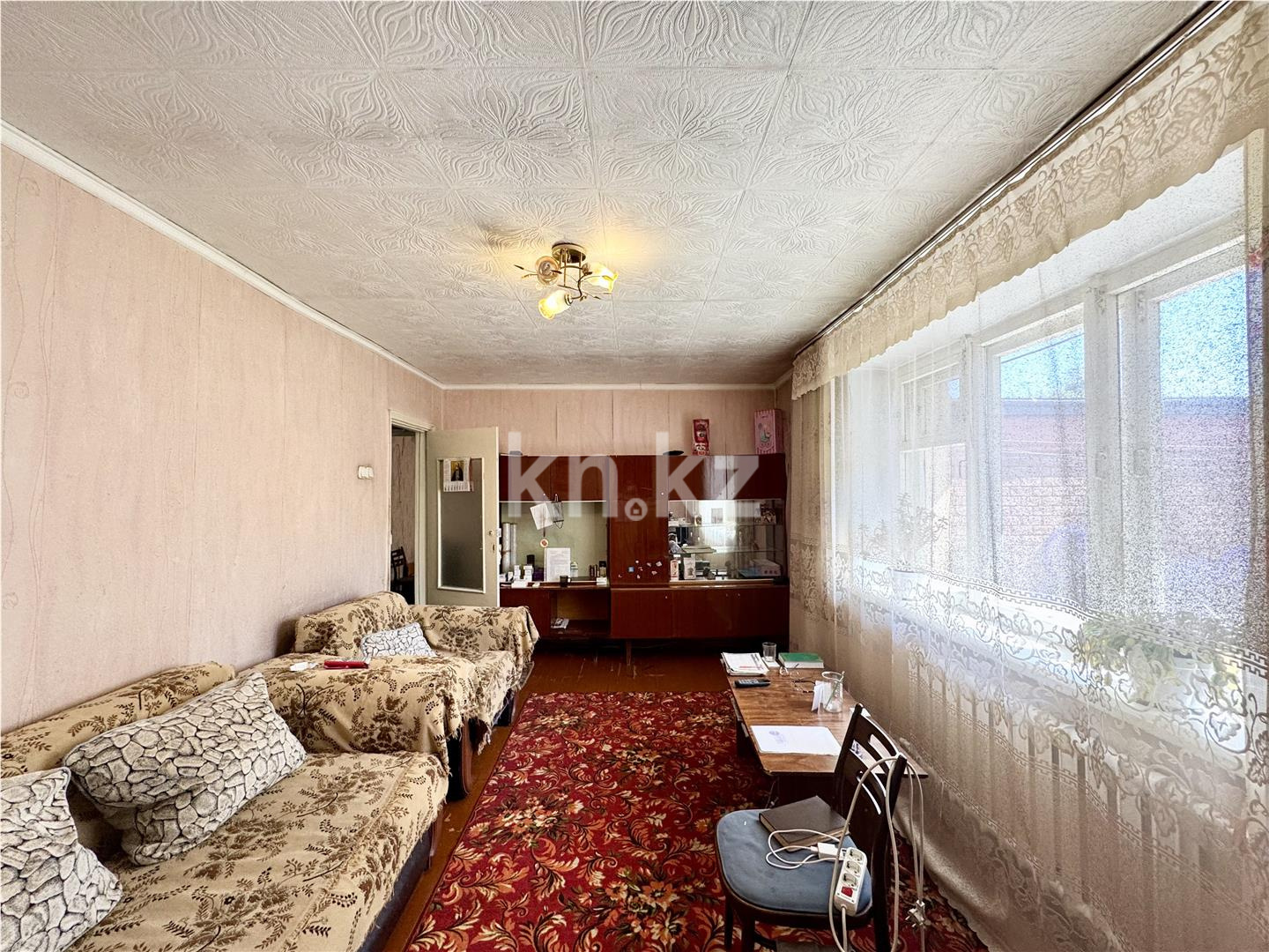 Продажа 3-комнатной квартиры, 60 м², ул. Ермекова, дом  56 - Продажа квартир в Караганде фото 1 из 10