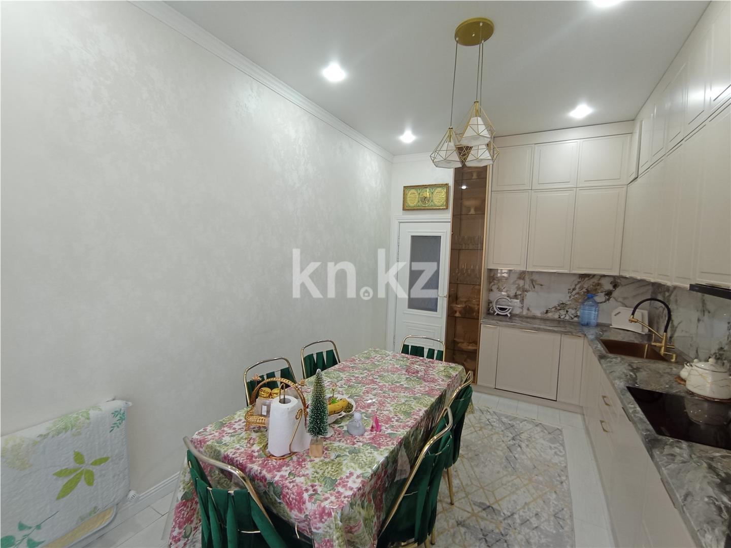 Продажа 3-комнатной квартиры, 84 м², ул. Муканова - Продажа  трехкомнатных квартир в Караганде фото 8 из 12