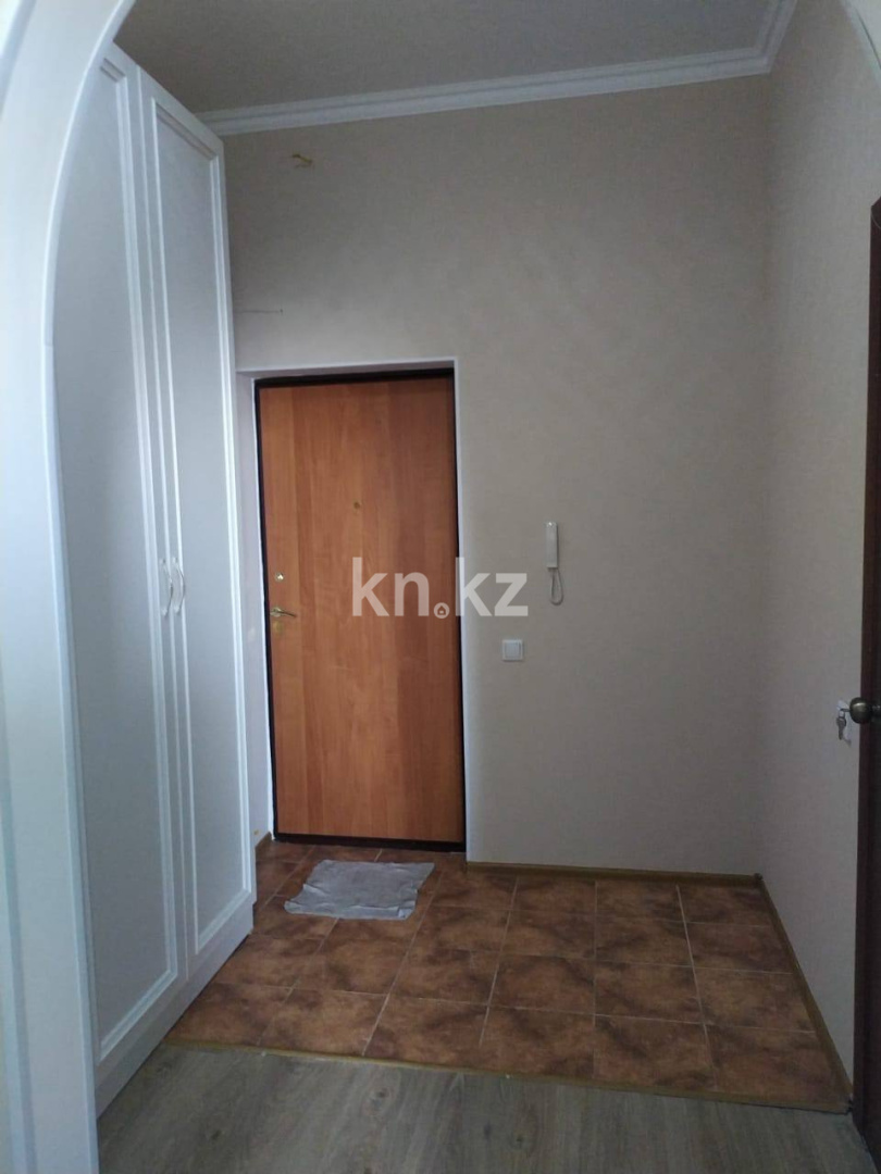 Аренда 1-комнатной квартиры, 38 м², ул. Нажимеденова, дом  10/4 - Аренда жилой и коммерческой недвижимости в Астане фото 4 из 5