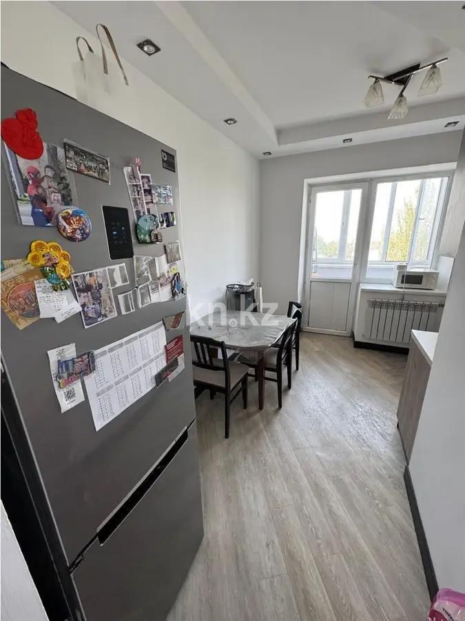 Продажа 2-комнатной квартиры, 50 м², мкр-н 9, дом  52 - Продажа квартир в Алматы фото 1 из 4