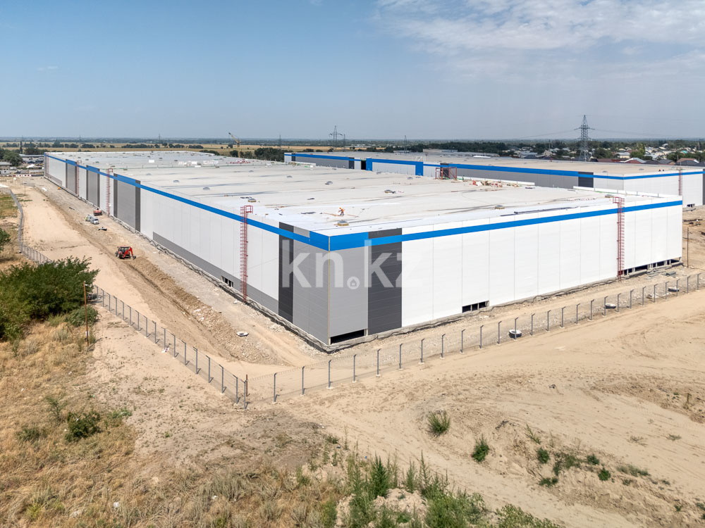Продажа , 17500 м², Кульджинский тракт, дом  200 - Продажа баз, складов и промышленной недвижимости в Алматы фото 1 из 10