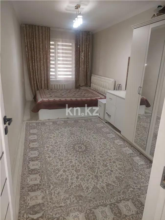 Продажа 3-комнатной квартиры, 63 м², мкр-н Аксай-2, дом  17 в Алматы - фото 2