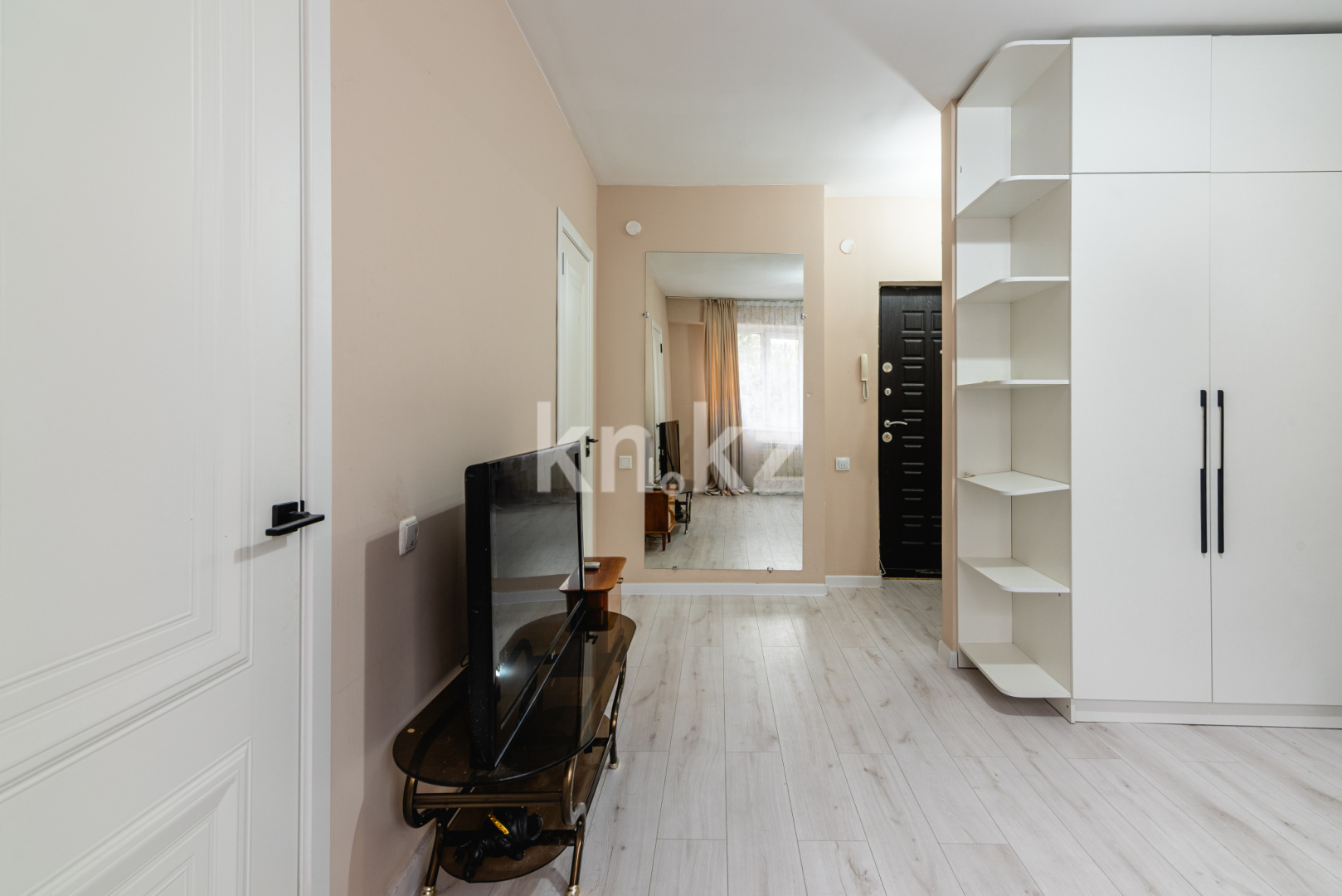 Аренда 1-комнатной квартиры, 28 м² - Аренда квартир помесячно в Алматы в Бостандыкском р-не фото 7 из 16