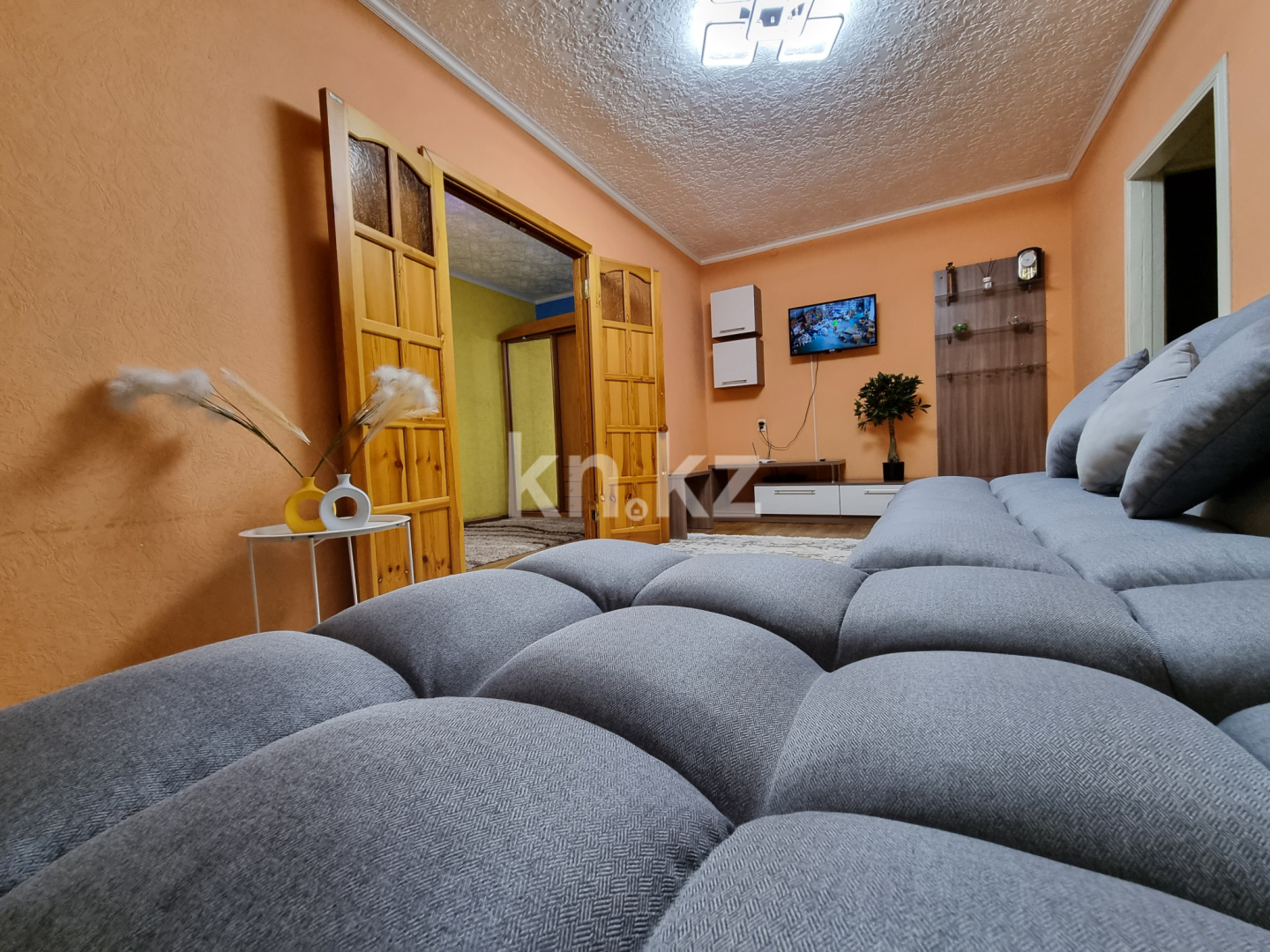 Аренда 2-комнатной квартиры посуточно, 48 м² - Аренда квартир посуточно в Усть-Каменогорске фото 5 из 14