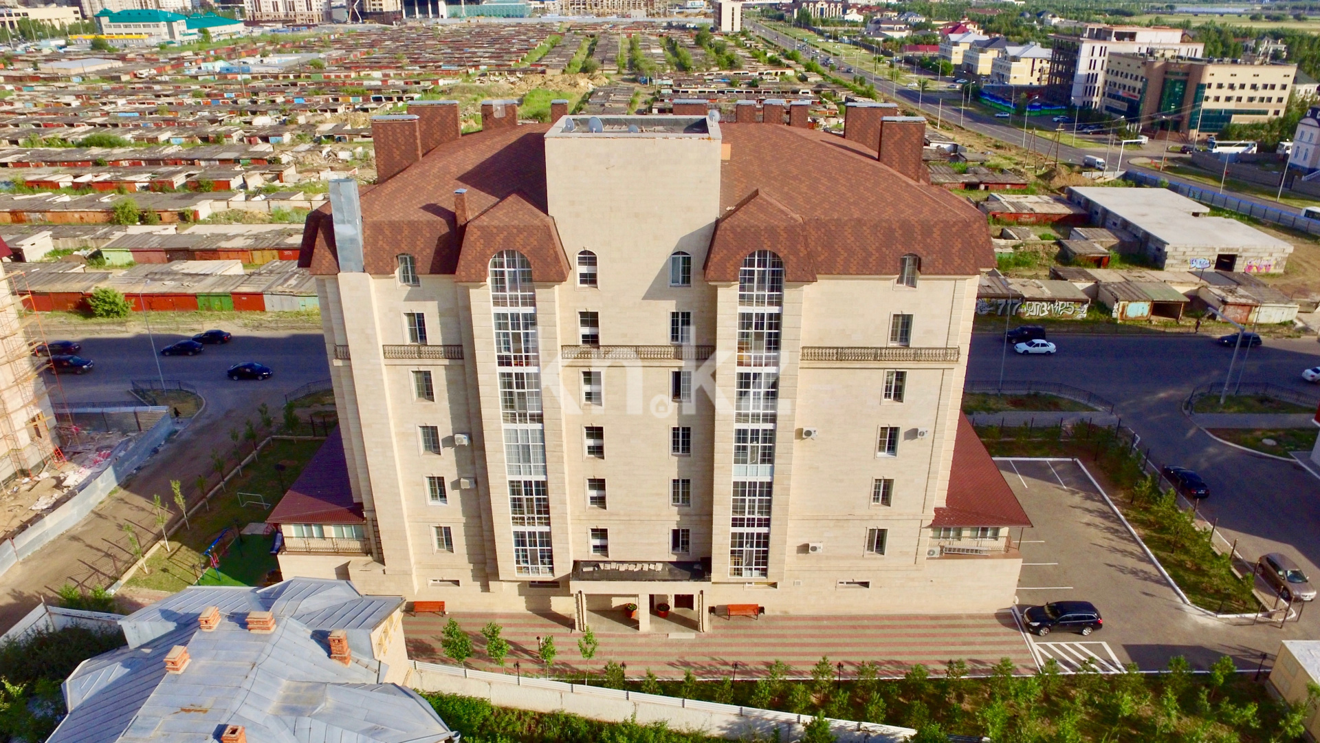 Продажа 5-комнатной квартиры, 239 м², ул. Романтиков, дом  27 в Астане - фото 6