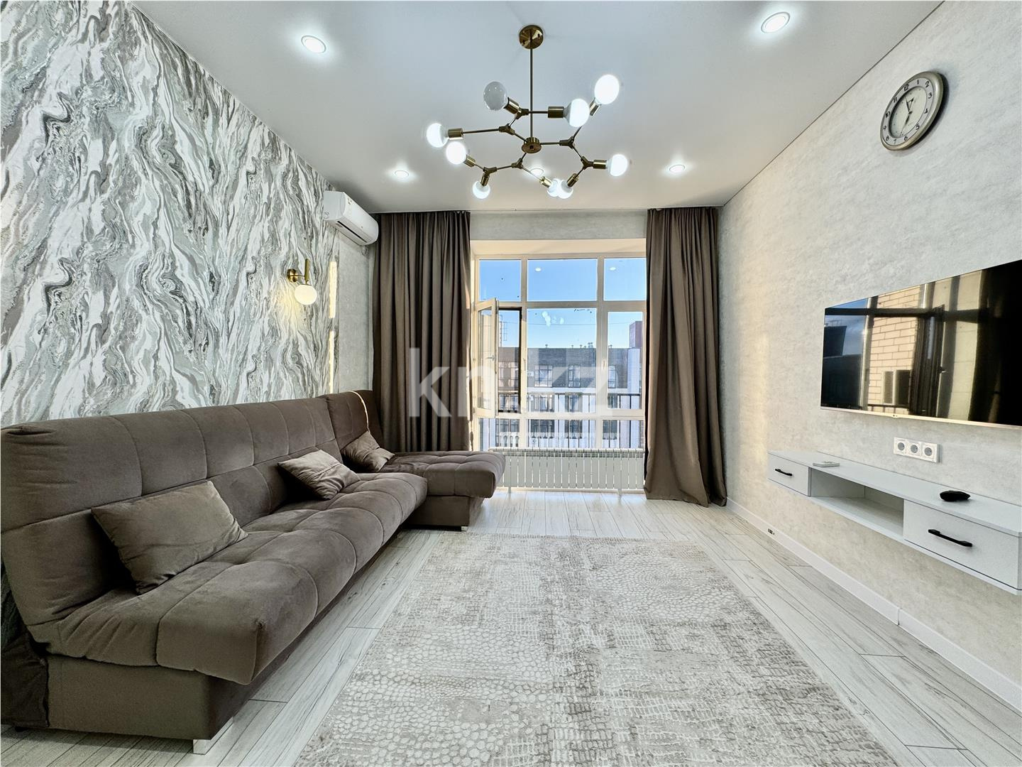 Продажа 3-комнатной квартиры, 104 м², ул. Дюсембекова, дом  83/2 - Продажа  трехкомнатных квартир в Караганде фото 1 из 33