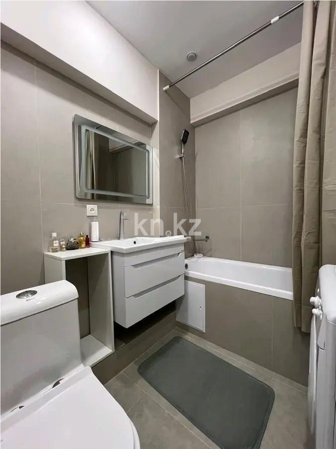 Продажа 1-комнатной квартиры, 38 м², мкр-н Жетысу-1, дом  41 в Алматы - фото 3