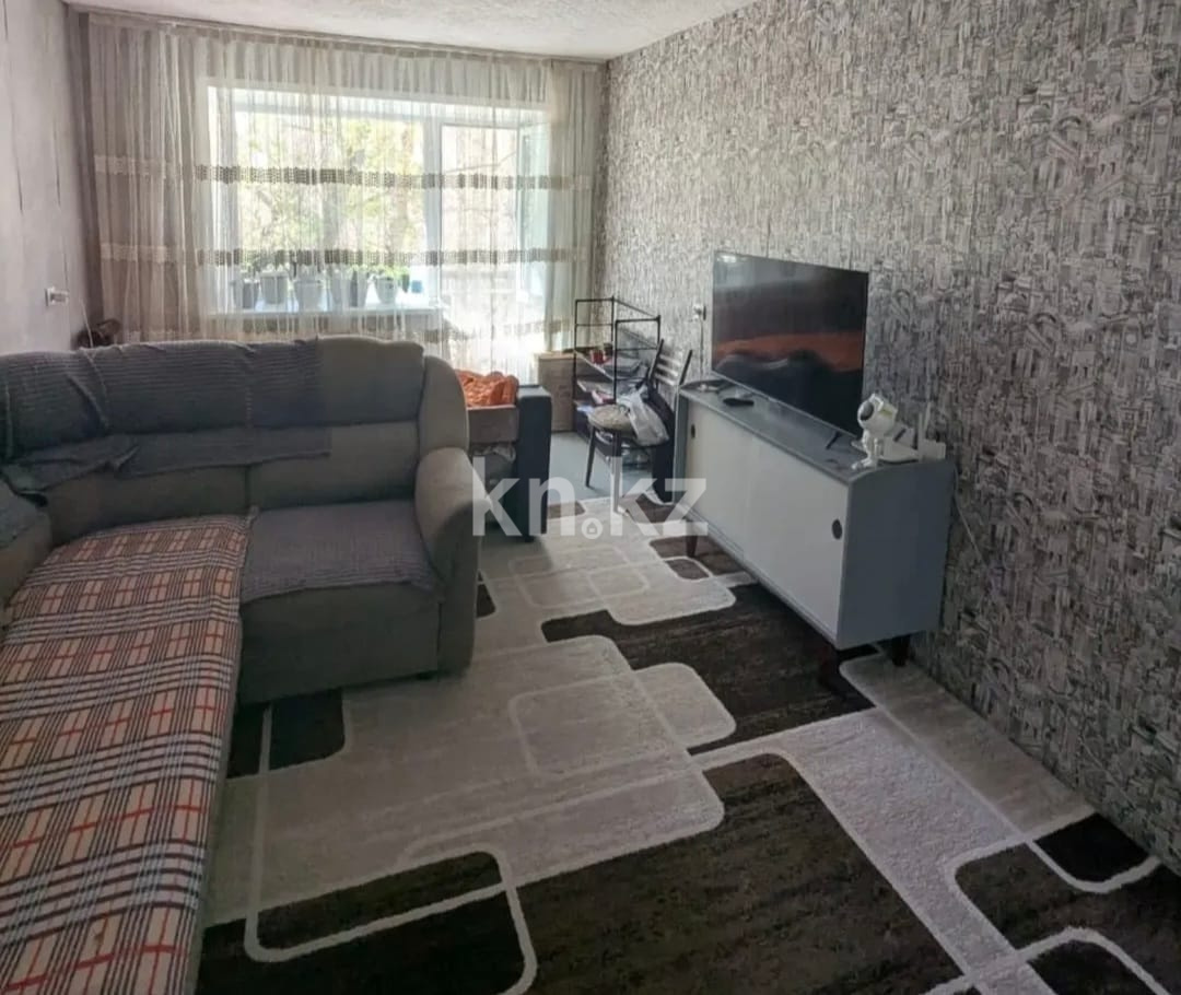 Продажа 3-комнатной квартиры, 58 м², пр. Бухар-жырау, дом  63 - Продажа  трехкомнатных квартир в Караганде с фото фото 1 из 6