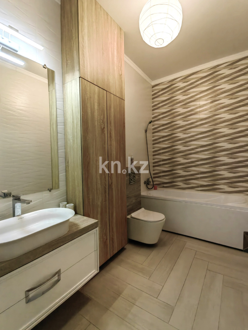 Продажа 4-комнатной квартиры, 138 м², ул. Таттимбета, дом  3/14 - Продажа  четырехкомнатных квартир в Караганде фото 32 из 40