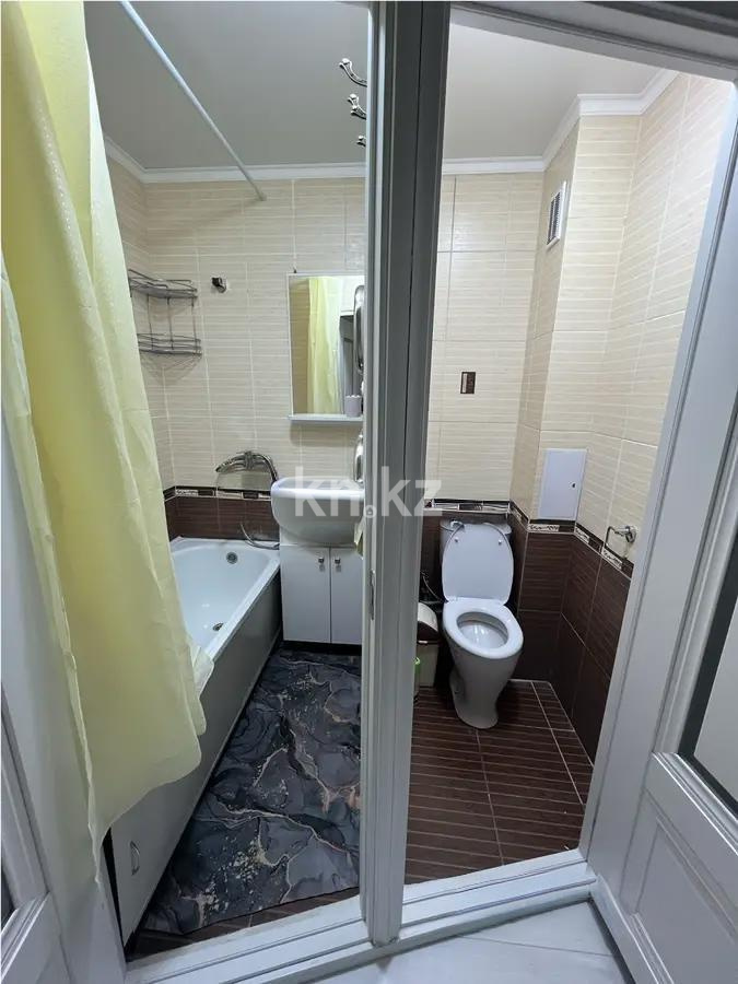 Продажа 3-комнатной квартиры, 63 м², 7 мкр., дом  35 - Продажа  трехкомнатных квартир в Алматы фото 5 из 6