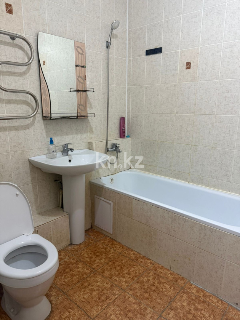 Аренда 1-комнатной квартиры, 50 м², ул. Сауран, дом  3/1 - Аренда квартиры помесячно в Астане фото 10 из 11