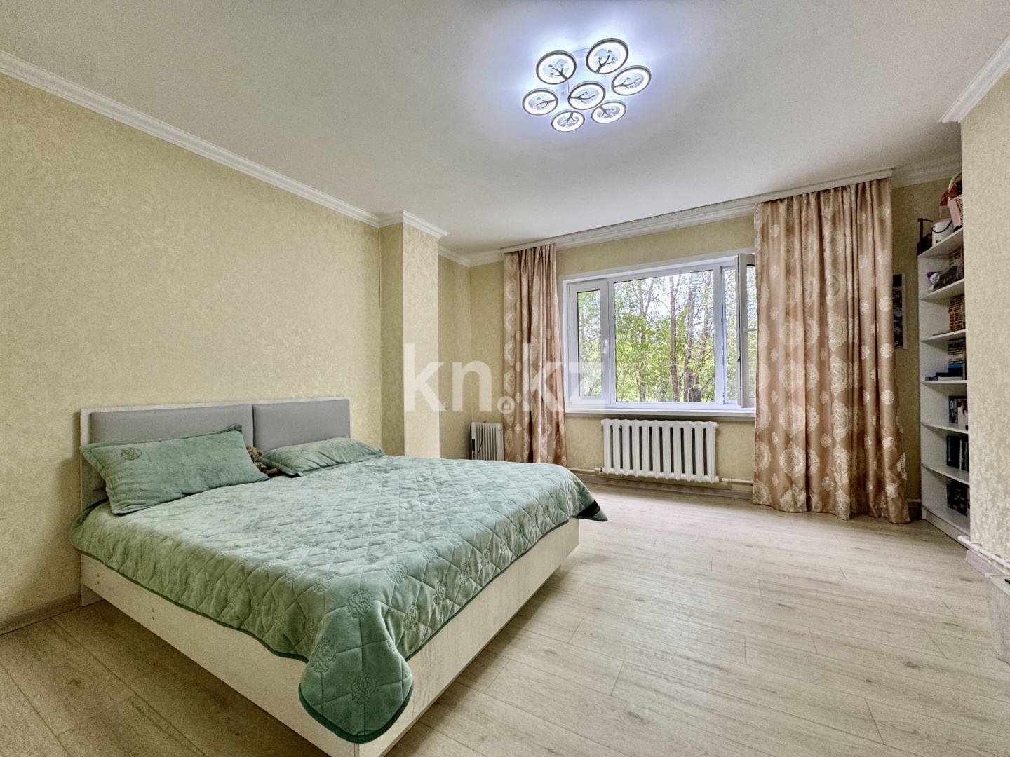 Продажа 1-комнатной квартиры, 48.1 м², пр. Шахтеров, дом  31б - Продажа  однокомнатных квартир в Караганде с фото фото 1 из 26