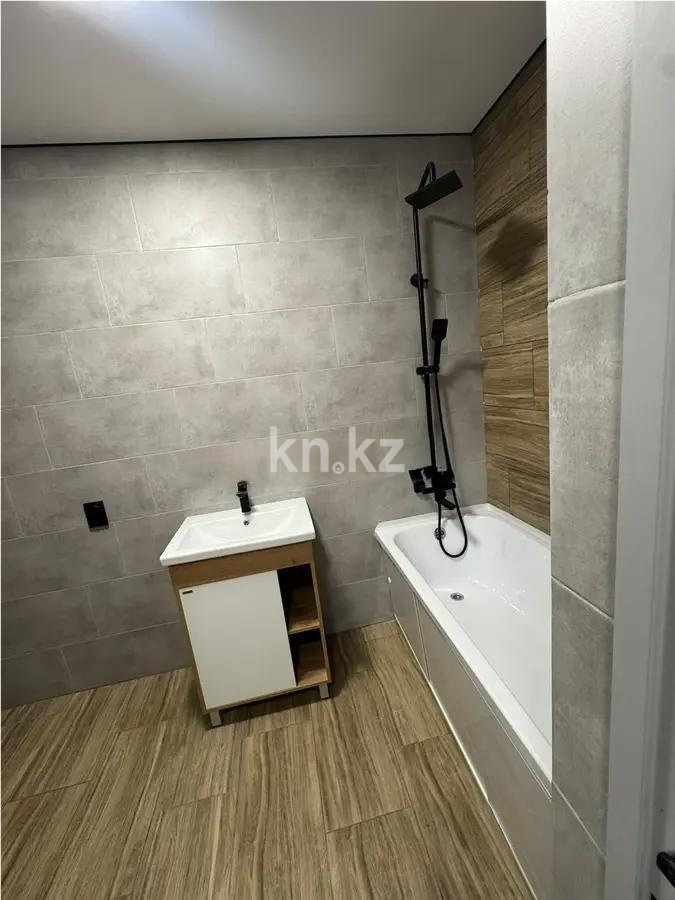 Продажа 3-комнатной квартиры, 68 м² - Продажа квартир от собственников в Караганде - страница 2 фото 4 из 5