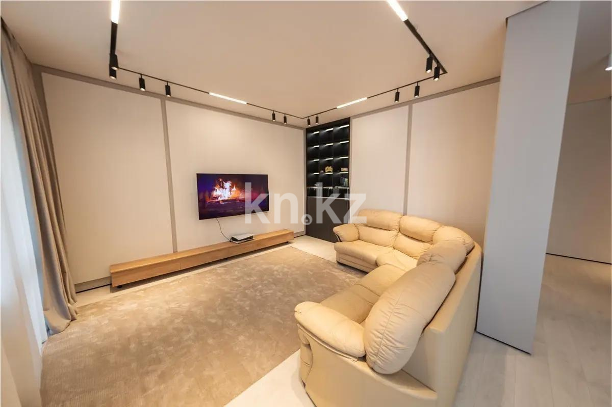 Продажа 3-комнатной квартиры, 95 м², ул. Туркестан, дом  28/1 в Астане