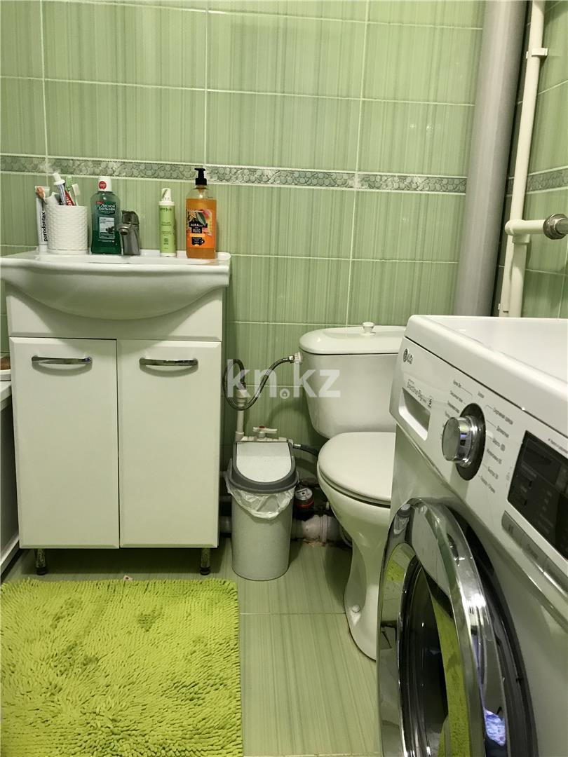 Продажа 2-комнатной квартиры, 49 м², пр. Бухар-жырау, дом  96 - Продажа  двухкомнатных квартир в Караганде фото 18 из 26