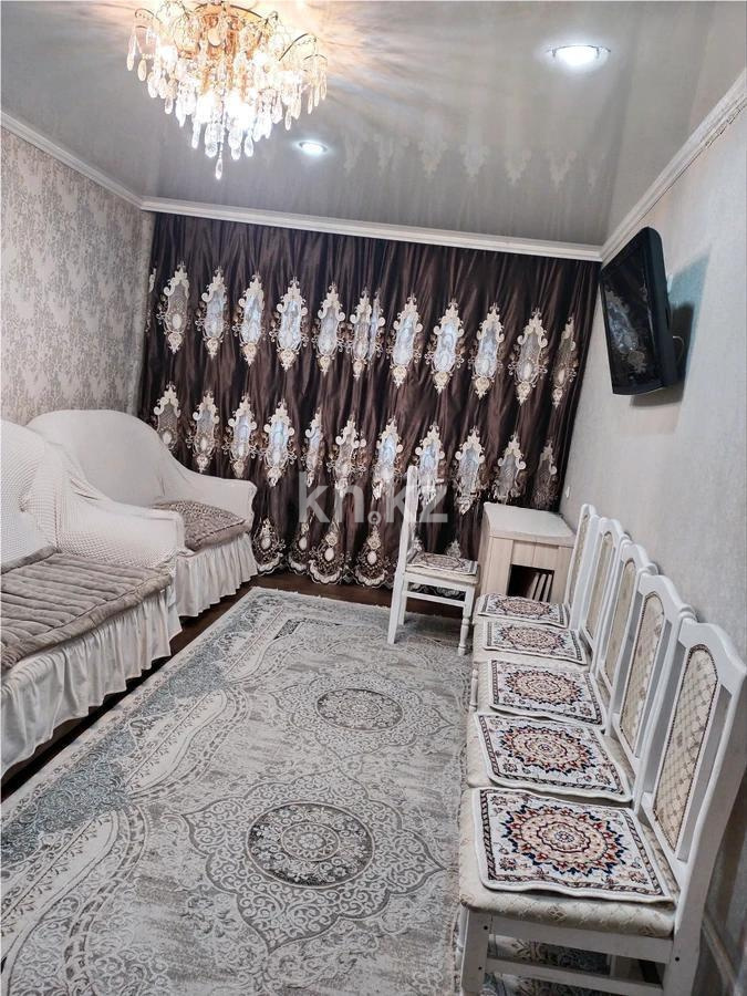 Продажа 3-комнатной квартиры, 60 м², 11а мкр., дом  10 в Караганде