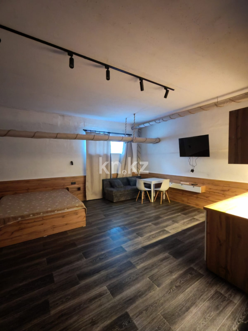 Продажа 1-комнатной квартиры, 50 м², мкр-н Алтын Арка, дом  21 - Продажа квартир в Караганде фото 1 из 5