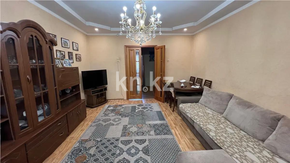 Продажа 3-комнатной квартиры, 85 м², ул. Кузембаева, дом  87 - Продажа  трехкомнатных квартир в Караганде без посредников с фото фото 1 из 8