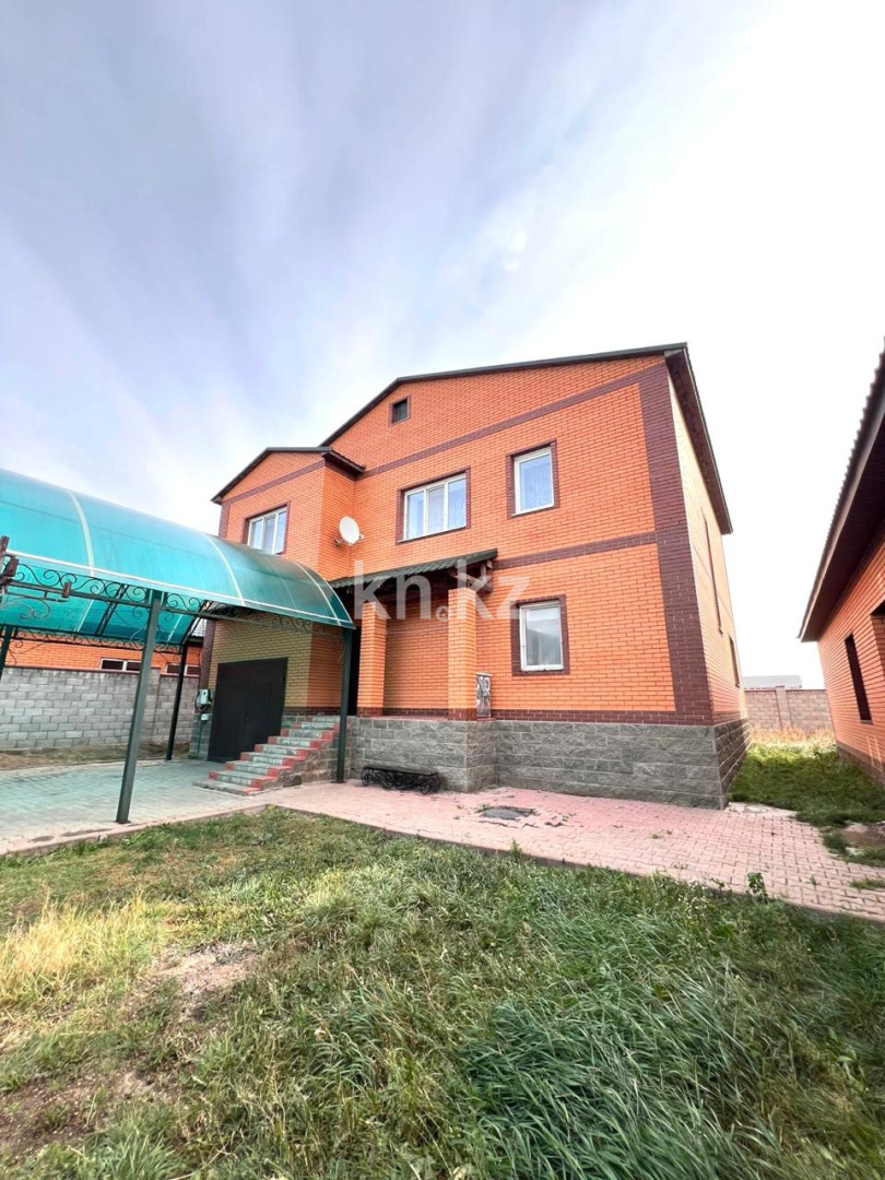 Продажа 4-комнатного дома, 201.1 м², Косшы, Жангельдина - Продажа квартир в Акмолинской области фото 1 из 33